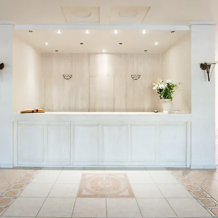 Porto Naxos Hotel