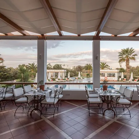 Porto Naxos Hotel 4*