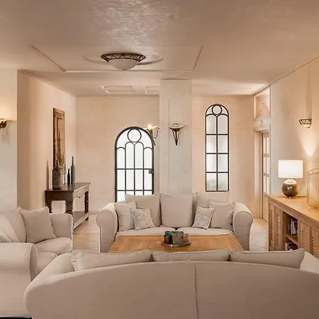 Porto Naxos Hotel