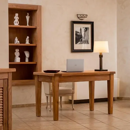 Porto Naxos Hotel
