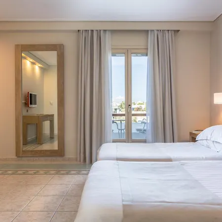 Porto Naxos Hotel 4*