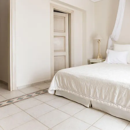 Porto Naxos Hotel