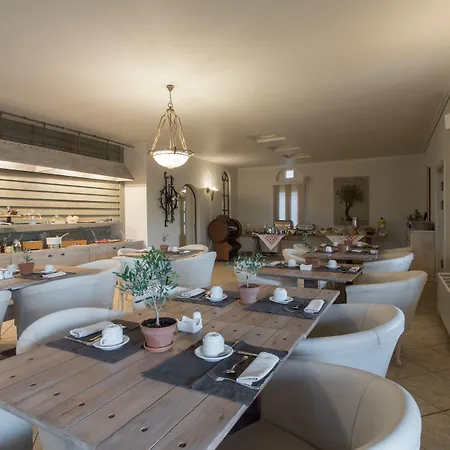 Porto Naxos Hotel