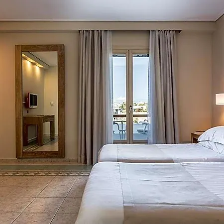Porto Naxos 4*