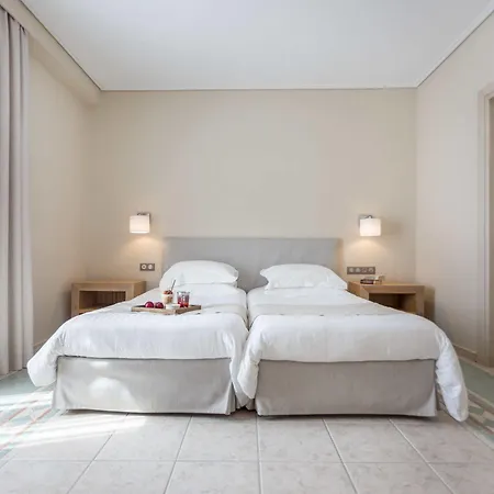 Hotell Porto Naxos 4*